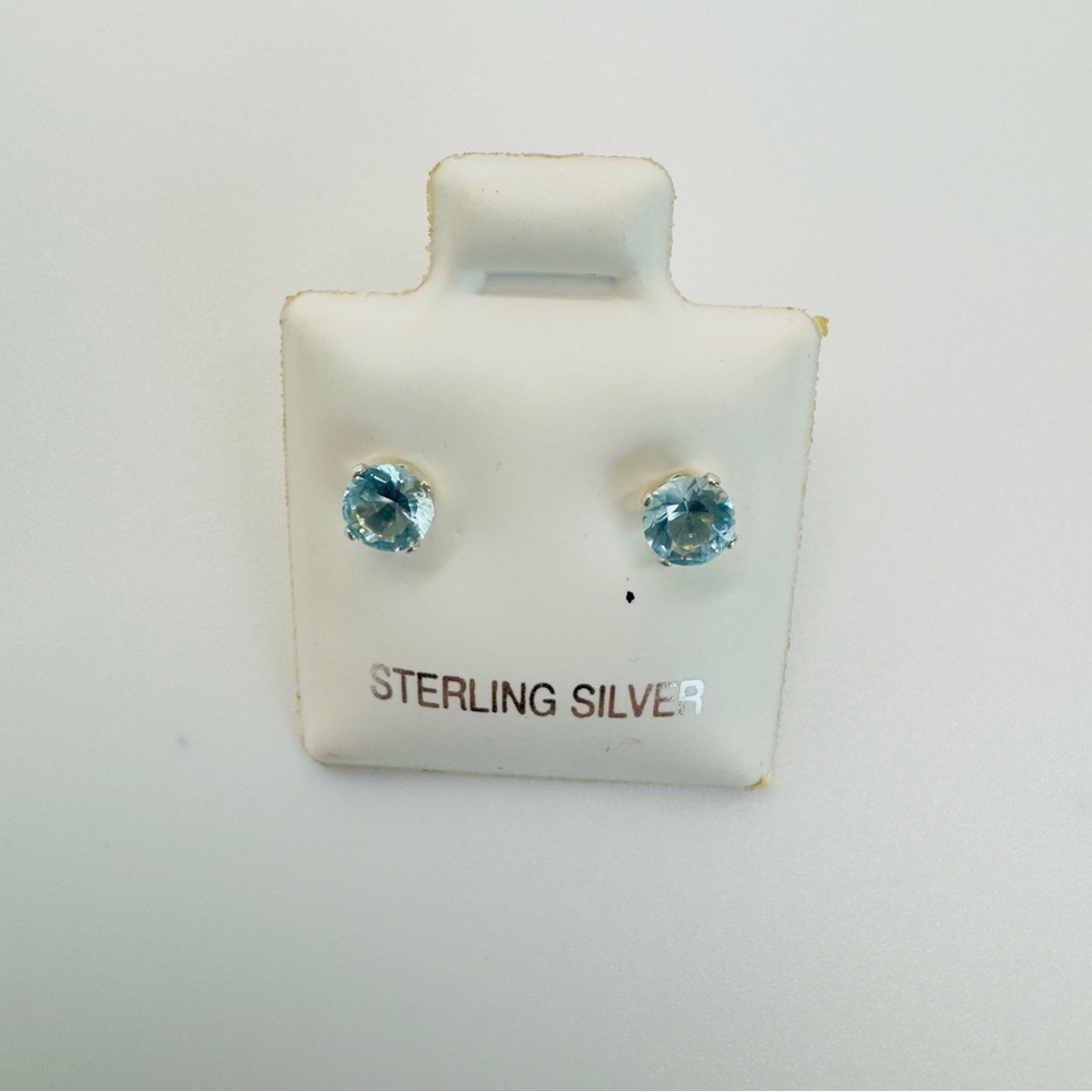 Brand New 4mm Aqua Blue Round Cz 925 Sterling Silver Earrings